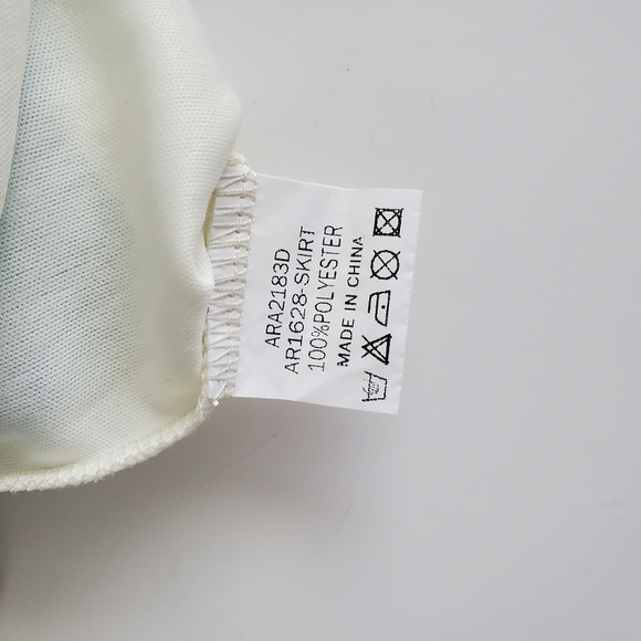 Missguided Two Ton Pleated Skirt w/ Thigh Slit, 8 - Picture 7 of 8